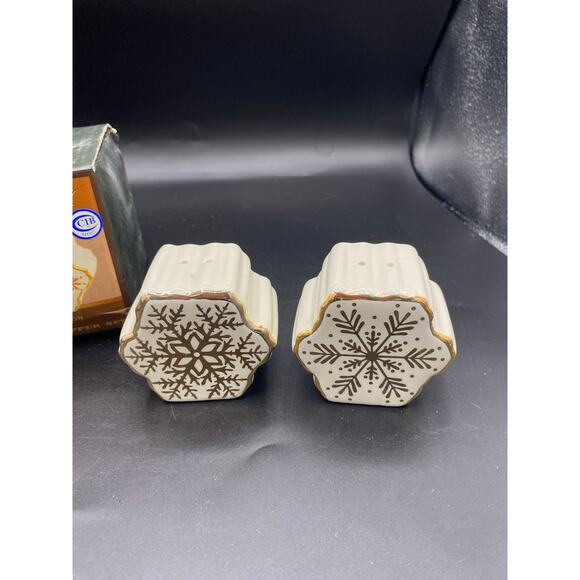 Vtg Season of glory elegant collection Salt & Pepper Shaker Set gold accent - Picture 5 of 6